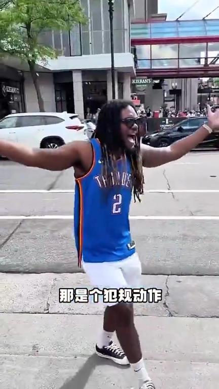 数据很炸+带队总决赛！但亚历山大似乎非常不受美国球迷待见啊